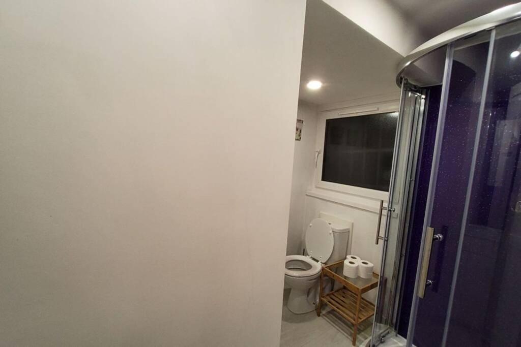 Leith Spectacular Apartment By Sensational Stay Short Lets & Serviced Accommodation With 6 Separate Beds & 2 Baths Единбург Екстериор снимка