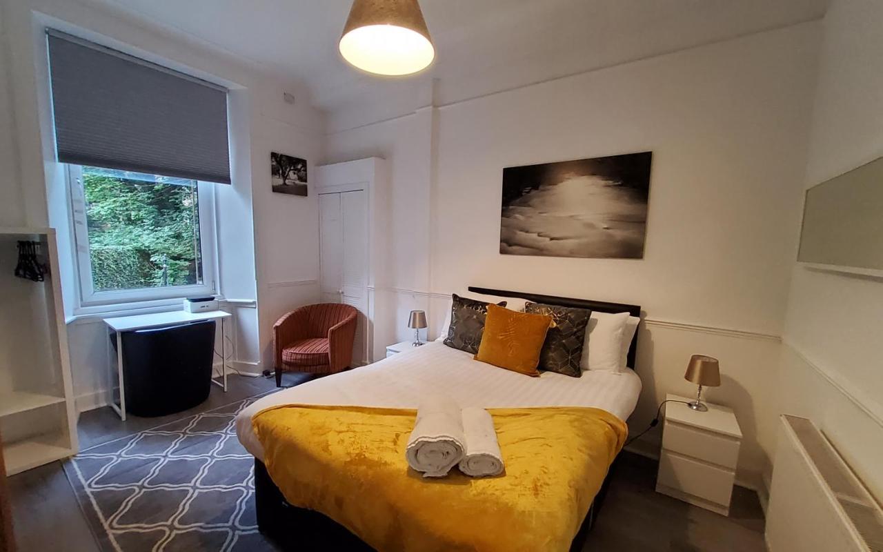 Leith Spectacular Apartment By Sensational Stay Short Lets & Serviced Accommodation With 6 Separate Beds & 2 Baths Единбург Екстериор снимка