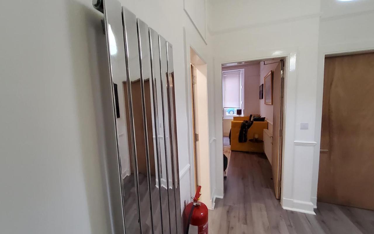 Leith Spectacular Apartment By Sensational Stay Short Lets & Serviced Accommodation With 6 Separate Beds & 2 Baths Единбург Екстериор снимка