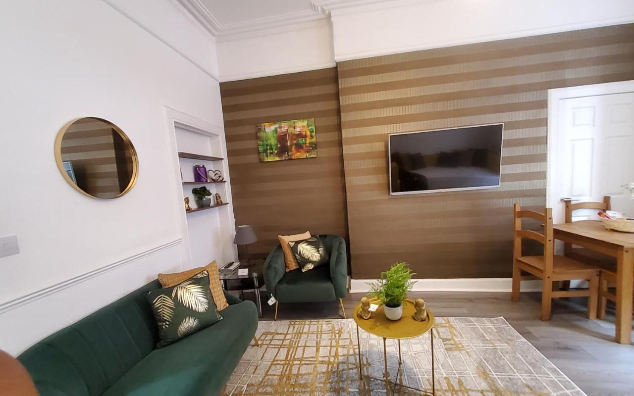 Leith Spectacular Apartment By Sensational Stay Short Lets & Serviced Accommodation With 6 Separate Beds & 2 Baths Единбург Екстериор снимка